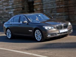 BMW 750i